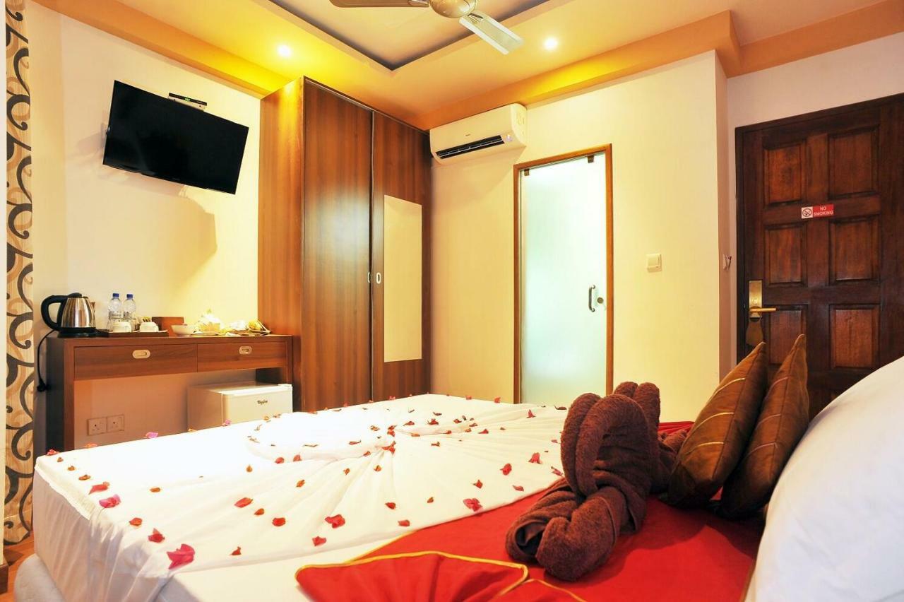 Hotel Ui Inn Male Exterior foto