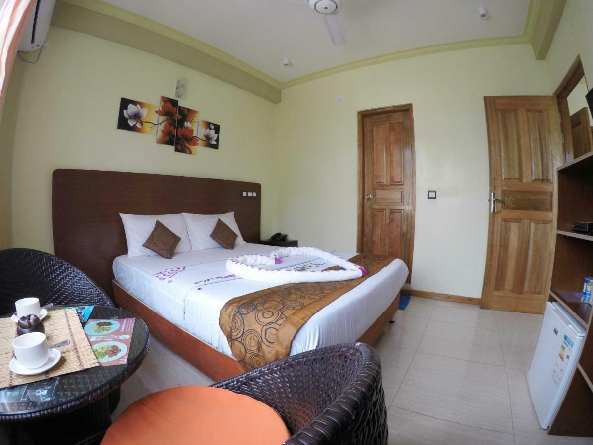 Hotel Ui Inn Male Exterior foto