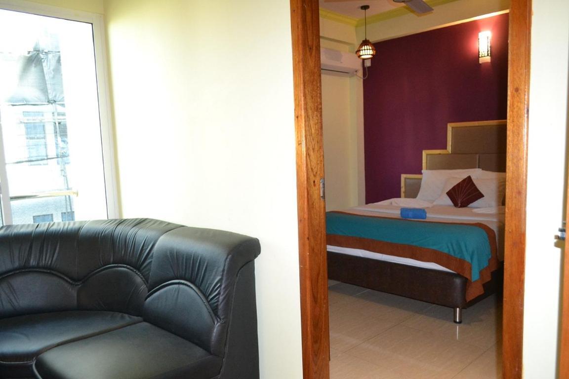 Hotel Ui Inn Male Exterior foto